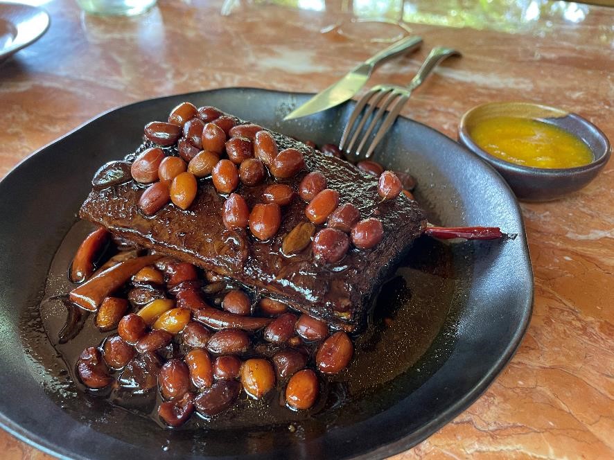 Horsamut　豚バラ肉角煮