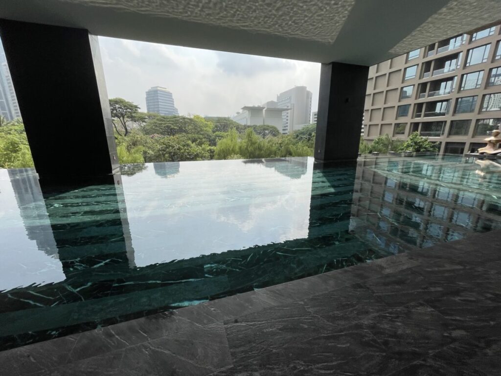 Kimpton Maa laiのプール