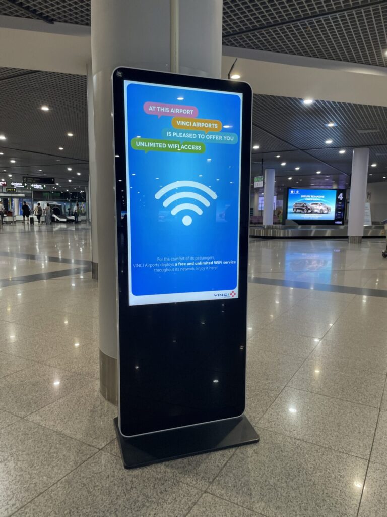 プノンペン空港　Free WiFi