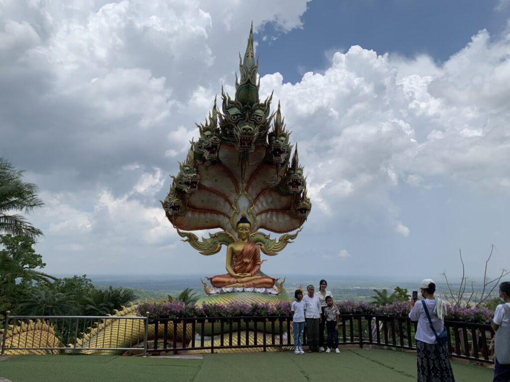 Wat Tham Pha Dean