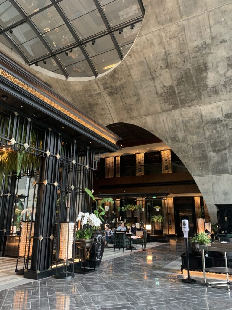 Sindhorn Kempinski Lobby Lounge
