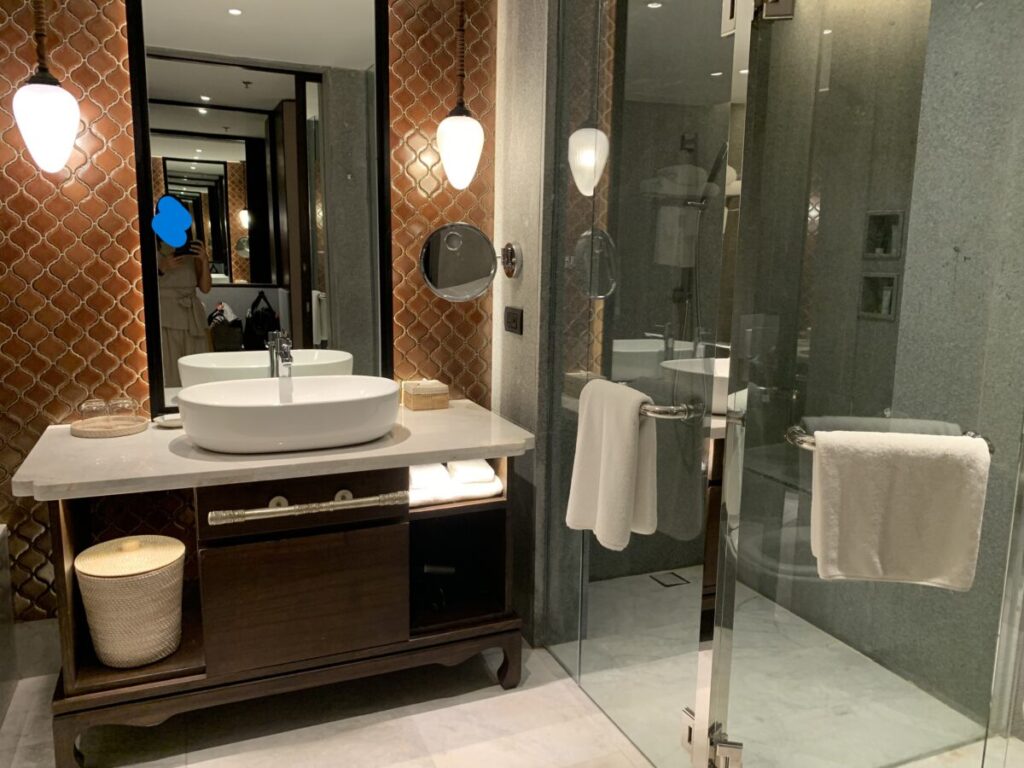 Deluxe Lagoon Pool Access