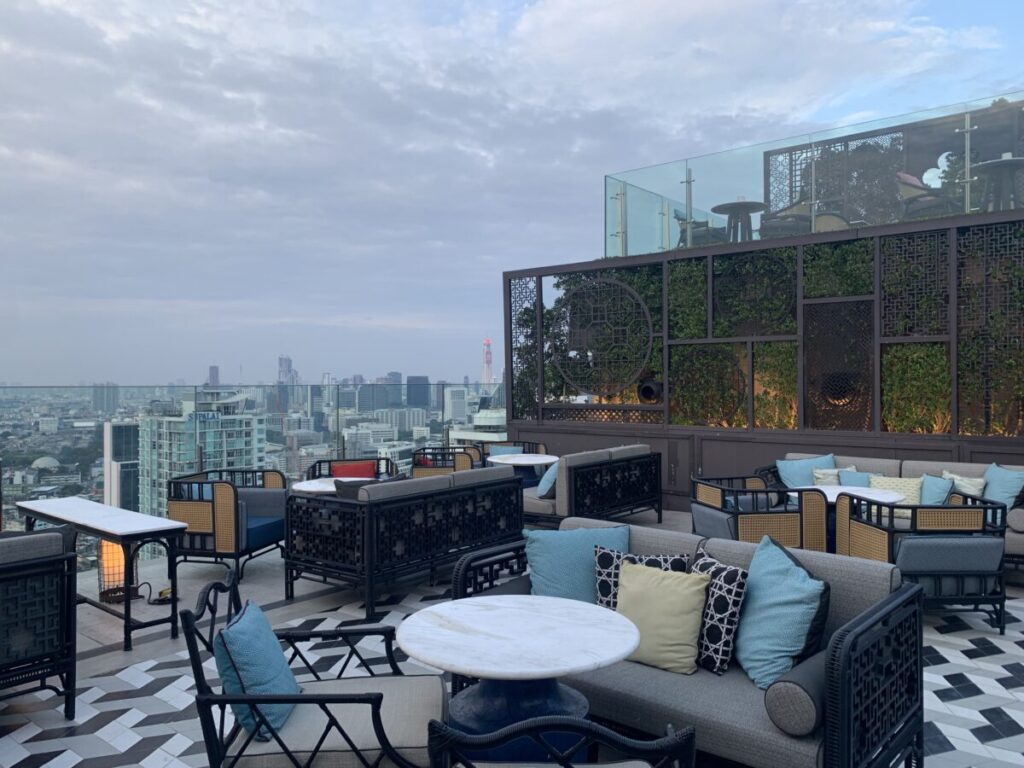 Yao Rooftop Bar