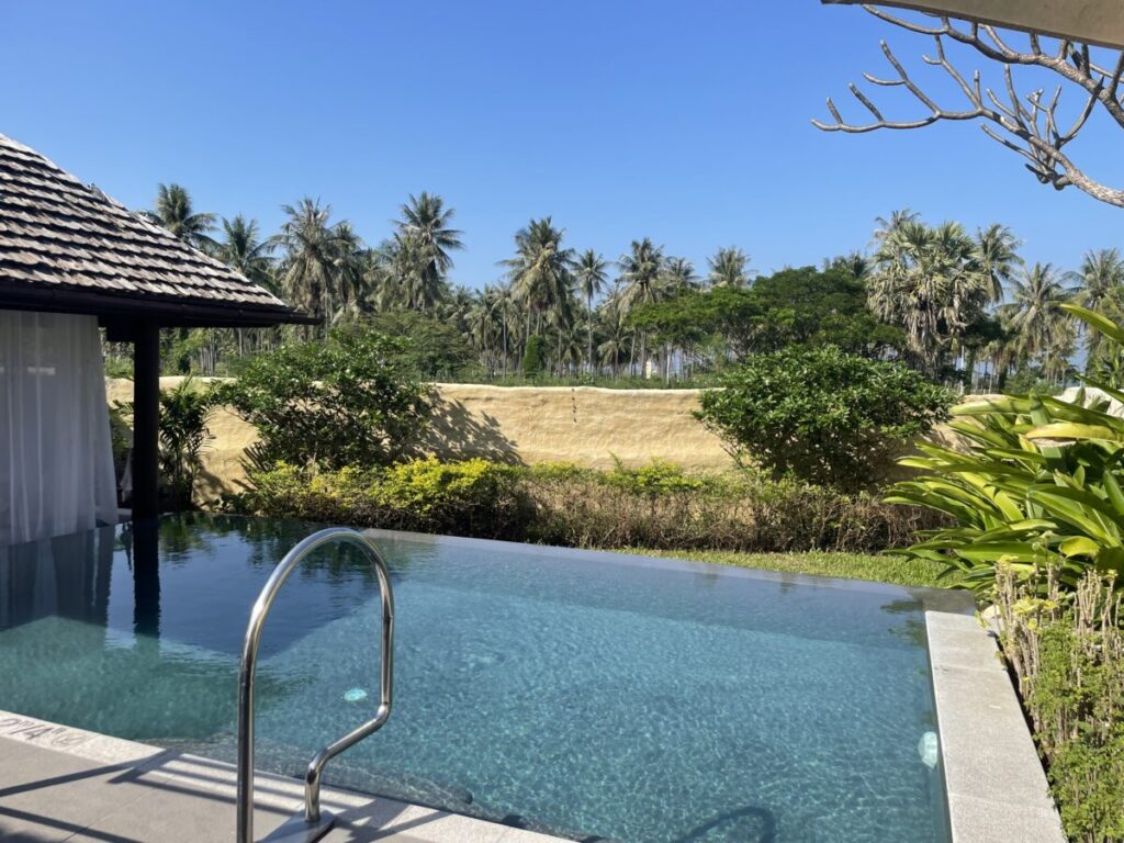 Sheraton Hua Hin Pranburi Villas　ビラ内プール