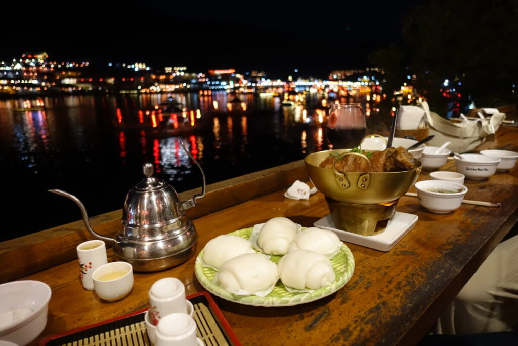 Lee Wine Rukthai Resort　レストラン