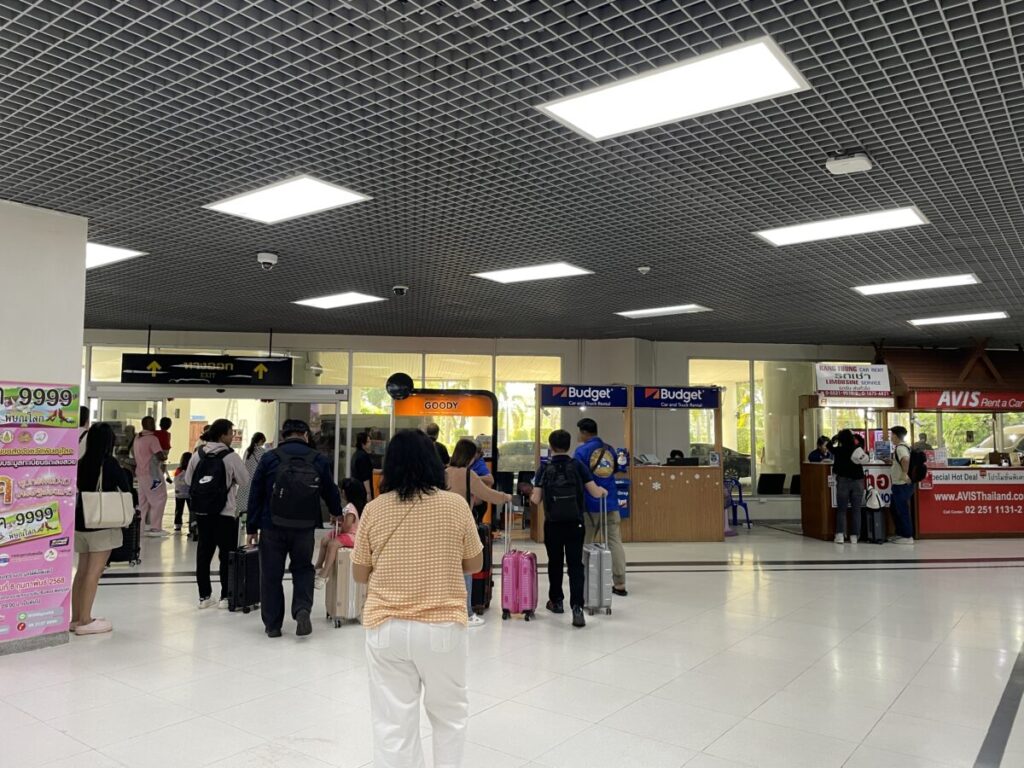 ピサヌローク空港