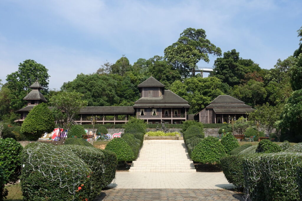 ラッタナーランサン宮殿