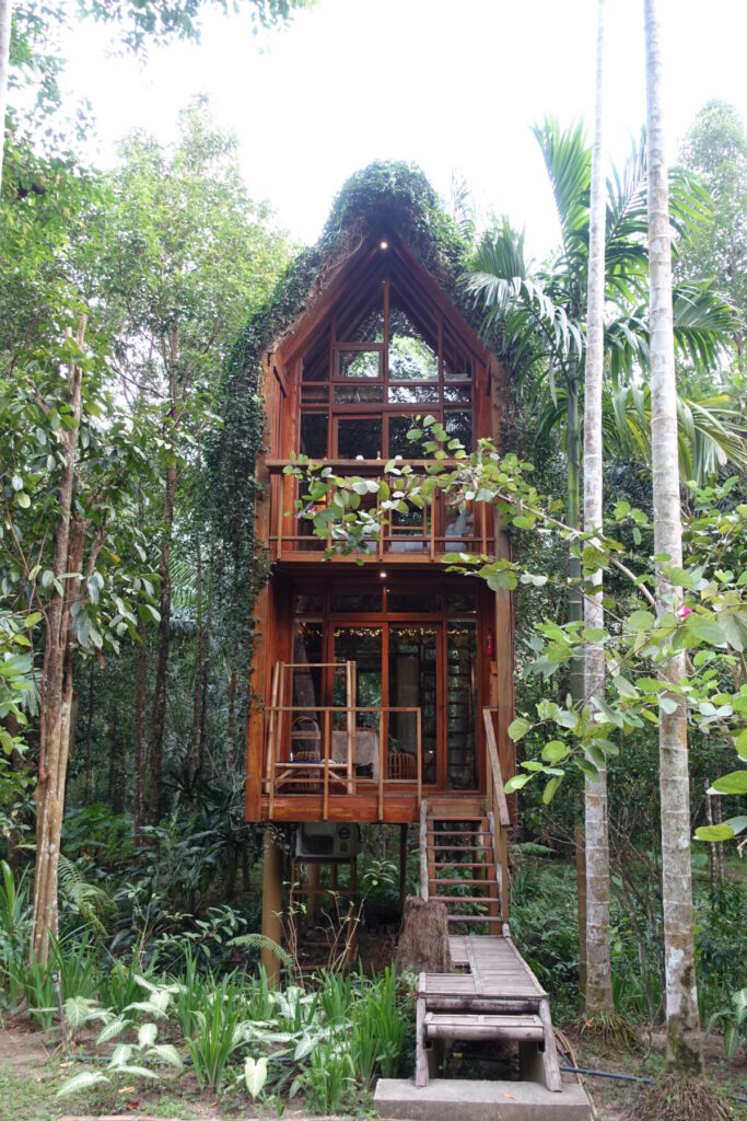 Baan Rai Ai Arun Tree House 01
