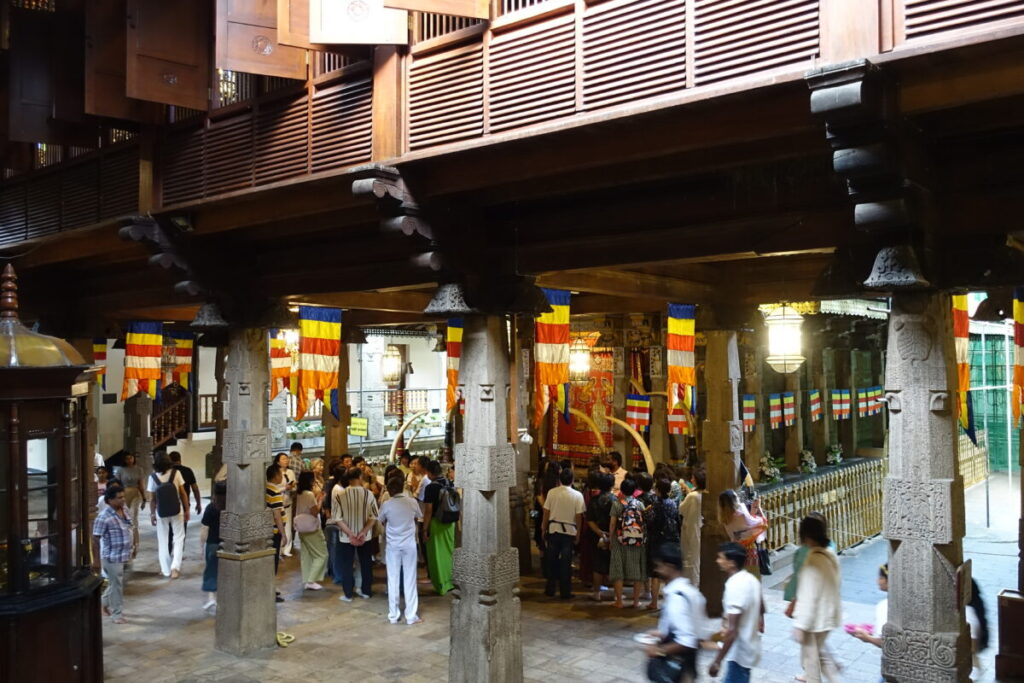 仏歯寺