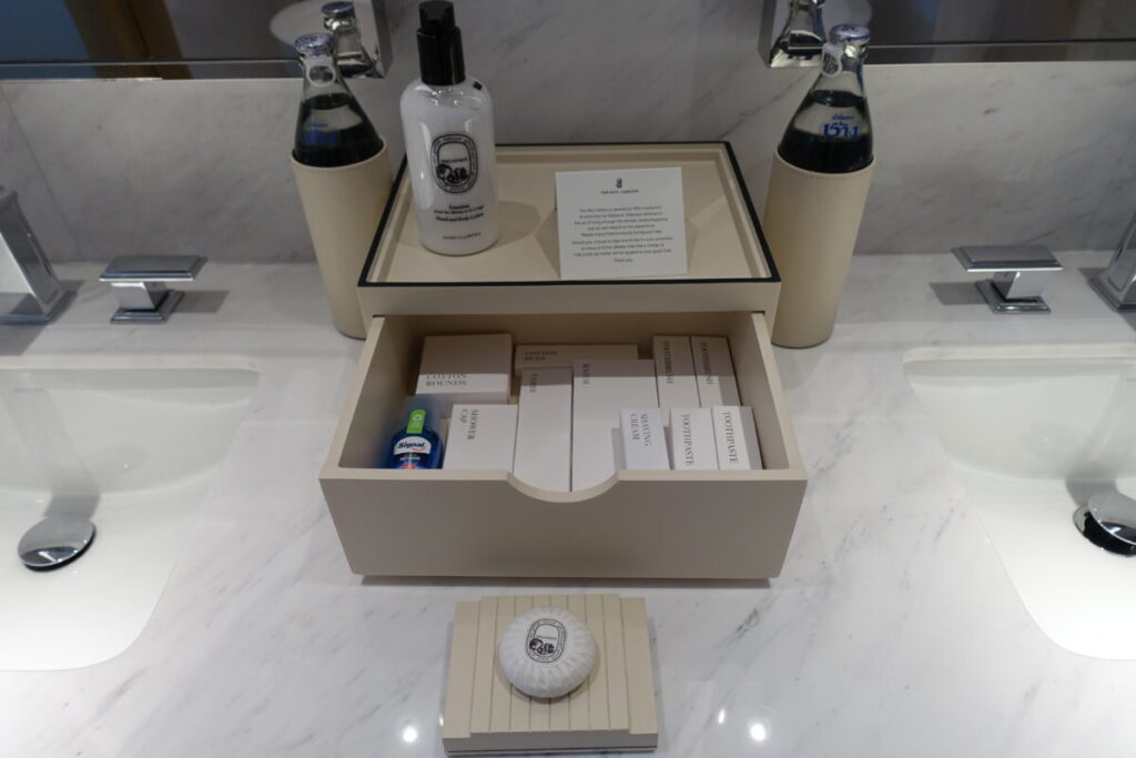 The Ritz-Carlton Bangkok Deluxe