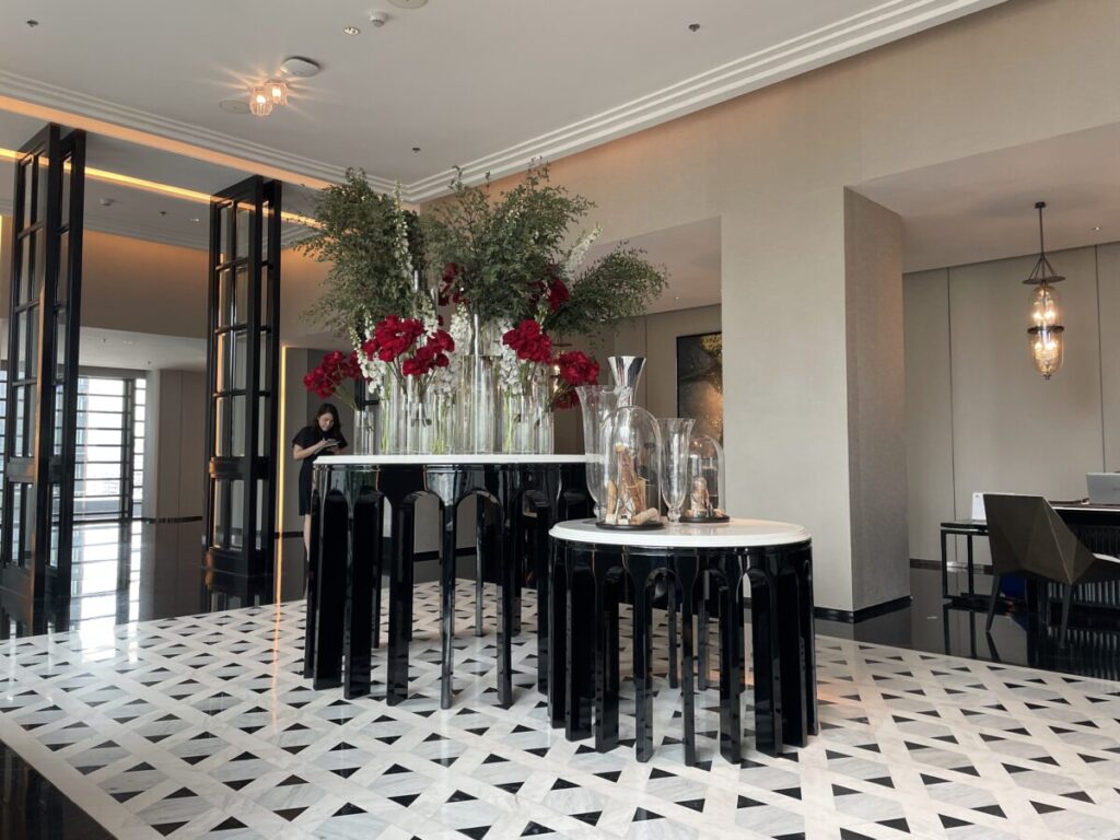 The Ritz-Carlton Bangkok ロビー階