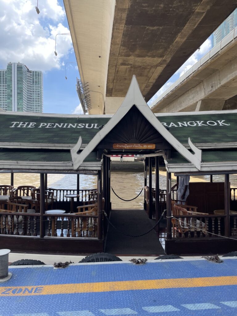 ペニンシュラバンコク　シャトルボート