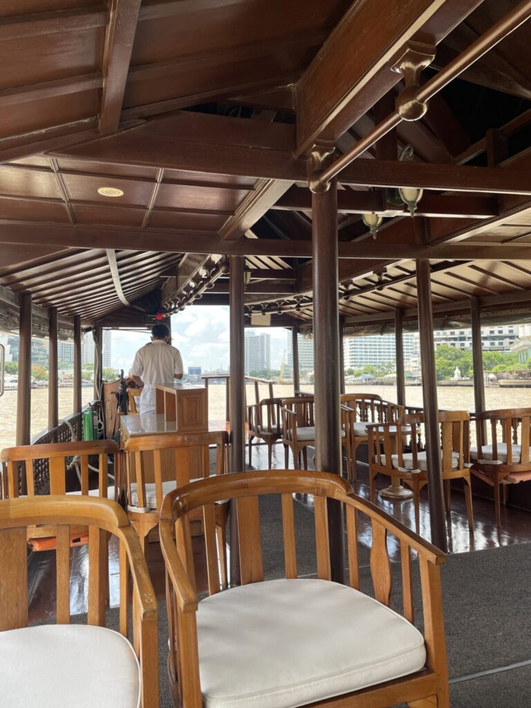 ペニンシュラバンコク　シャトルボート